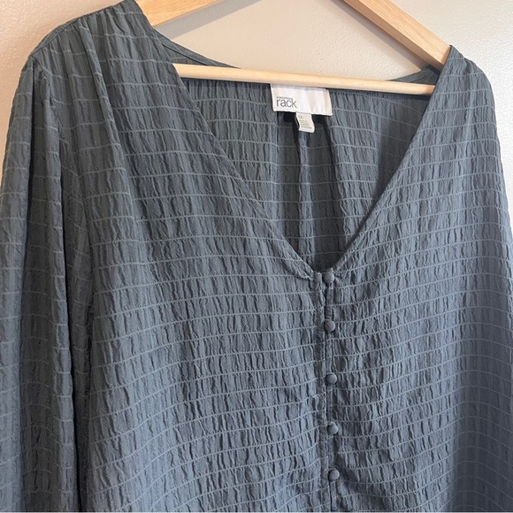 Nordstrom Rack Gray/Green V-Neck Button Loop Long Sleeve Blouse Size 1X EUC - Picture 2 of 6